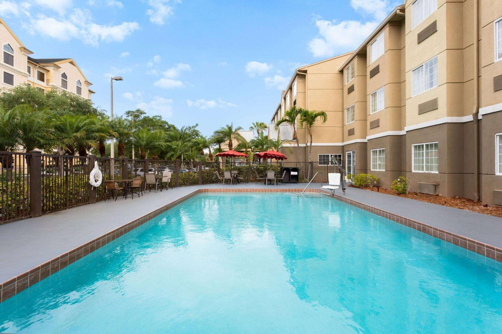 Baymont By Wyndham Orlando-International Dr-Universal Blvd Экстерьер фото